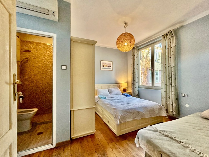 Продава КЪЩА в град София, Център - 290 кв.м / 599 790 € » 1 173 087.28 лв., СОФИЯ ПРОПЪРТИ