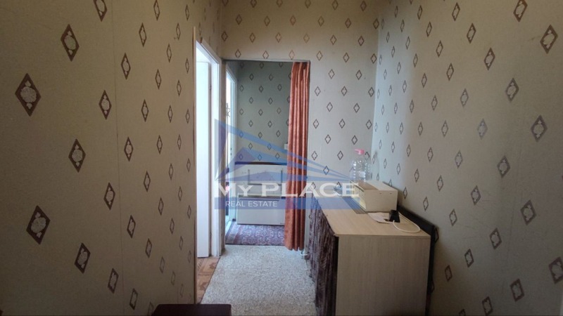 Продава 2-СТАЕН, гр. Шумен, Тракия, снимка 6 - Aпартаменти - 46990771