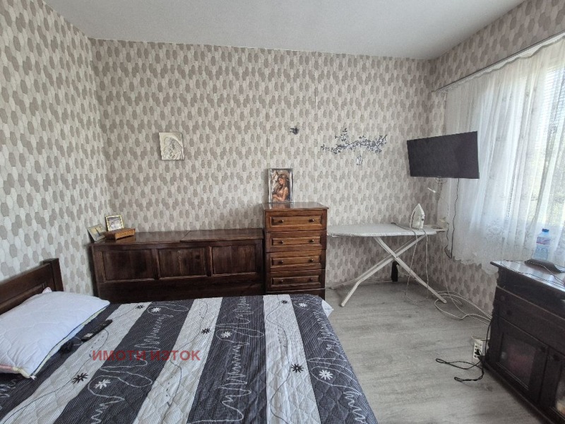 Te koop  1 slaapkamer Pernik , Iztok , 62 m² | 17370308 - afbeelding [11]