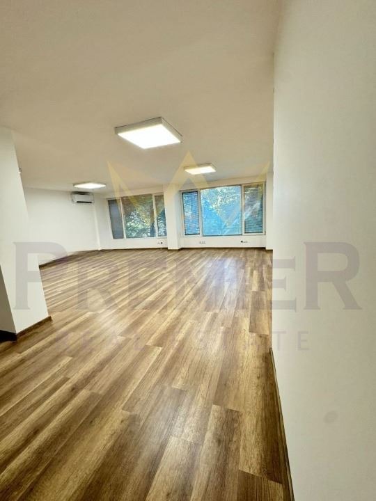 Продава ОФИС, гр. Варна, Бизнес хотел, снимка 2 - Офиси - 53031389