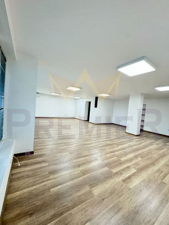 Продава ОФИС, гр. Варна, Бизнес хотел, снимка 4 - Офиси - 53031389