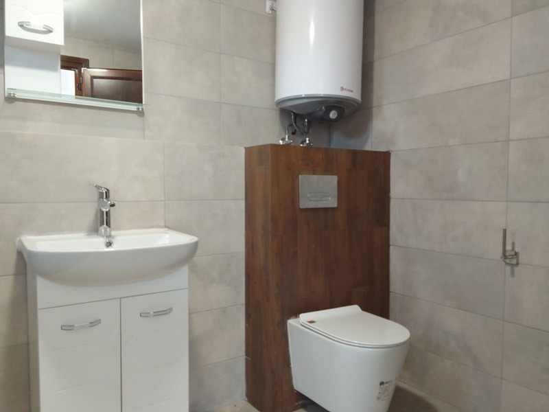 Продава КЪЩА, с. Ново село, област Велико Търново, снимка 7 - Къщи - 54328076