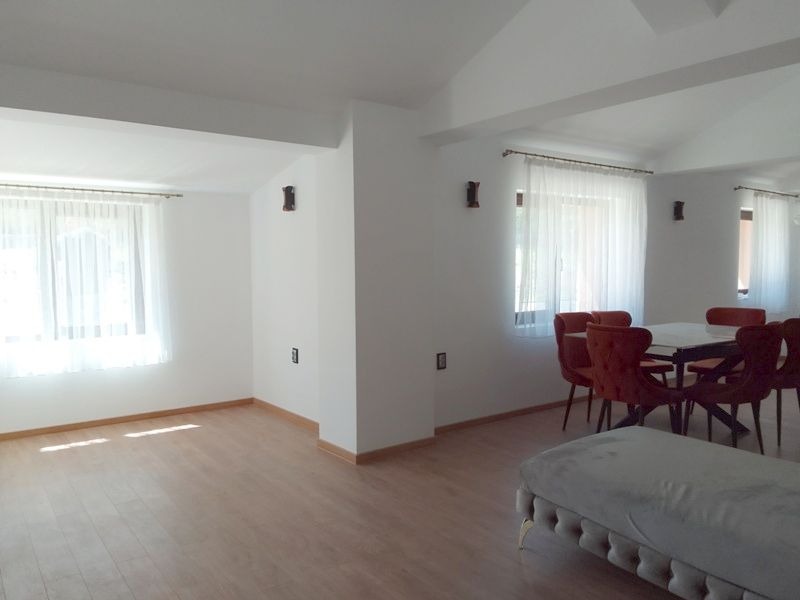 Продава КЪЩА, с. Ново село, област Велико Търново, снимка 9 - Къщи - 54328076