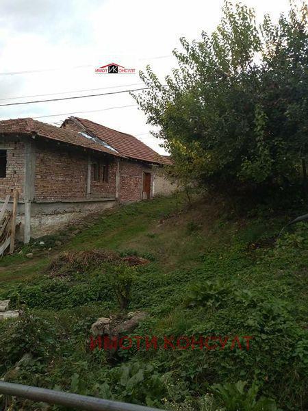 Продава КЪЩА, с. Леденик, област Велико Търново, снимка 2 - Къщи - 44556902