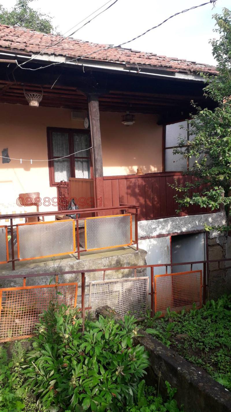 Продава КЪЩА, с. Грамаждано, област Кюстендил, снимка 2 - Къщи - 52779395