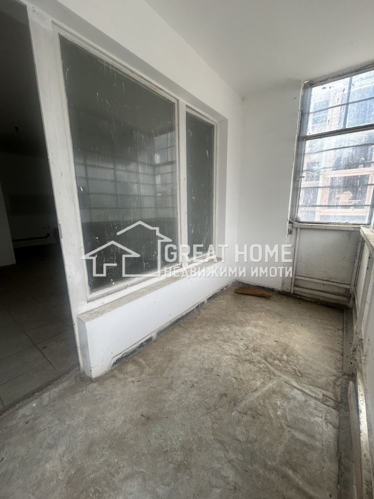 Продава МАГАЗИН, гр. Търговище, Запад 3, снимка 4 - Магазини - 55392693