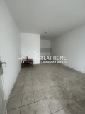 Продава МАГАЗИН, град Търговище, Запад 3 • 54000 € / 105614.82 лв. • 35806340 3