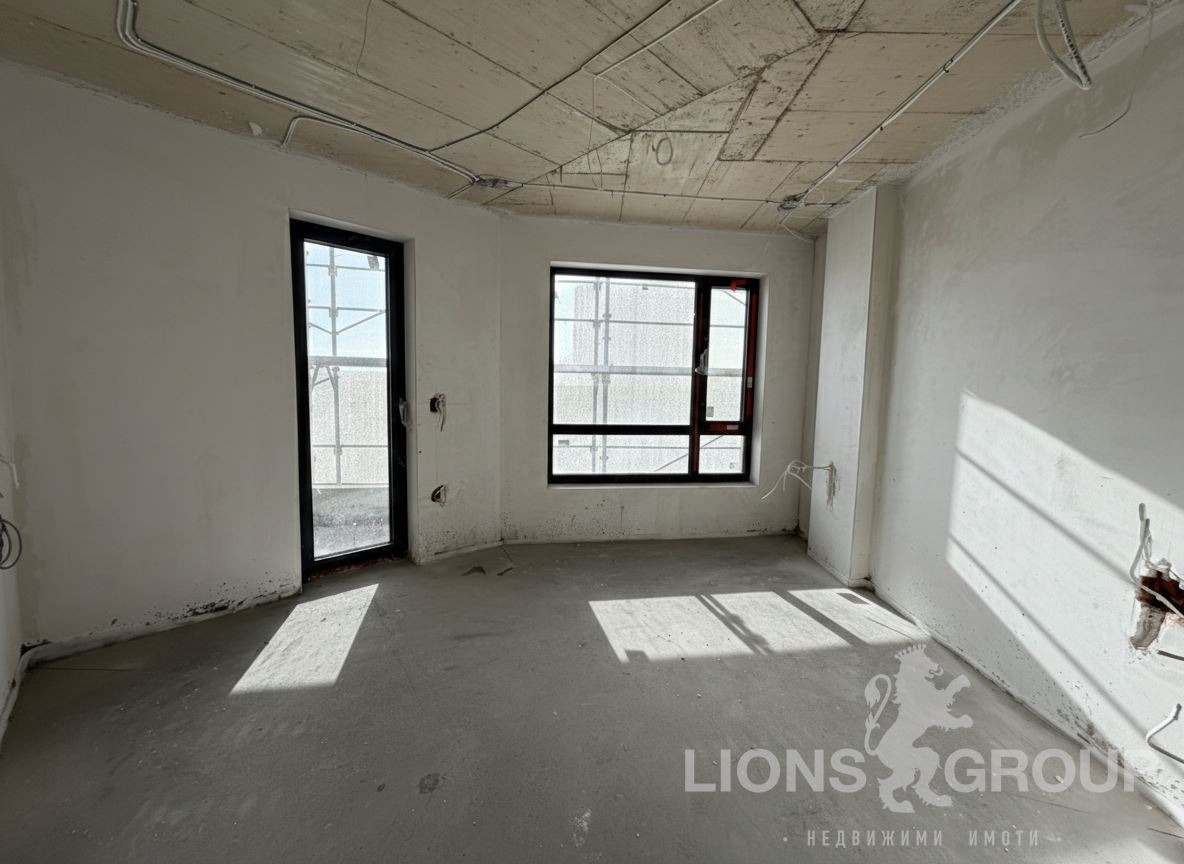 Продава 4-СТАЕН, гр. Варна, Бриз, снимка 2 - Апартаменти - 53807845