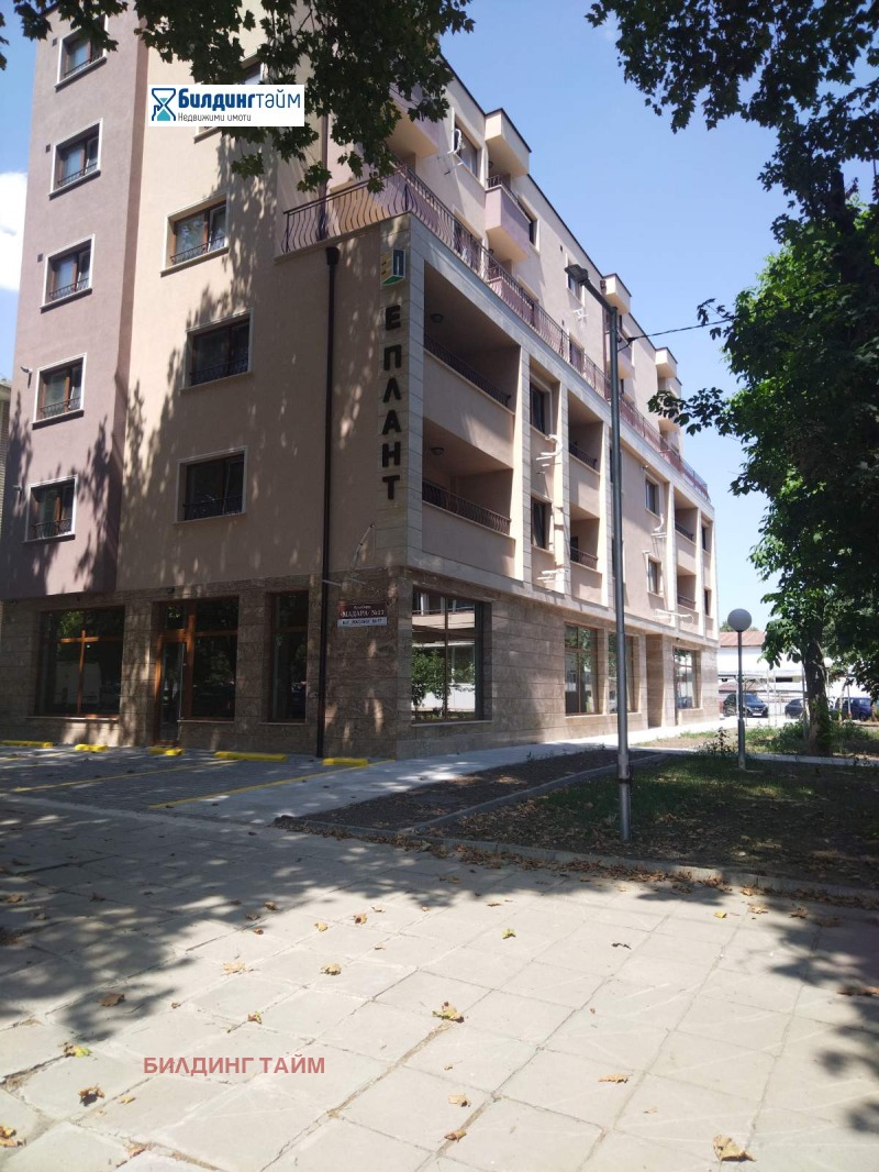 Продава  2-стаен град Шумен , Добруджански , 82 кв.м | 45913568