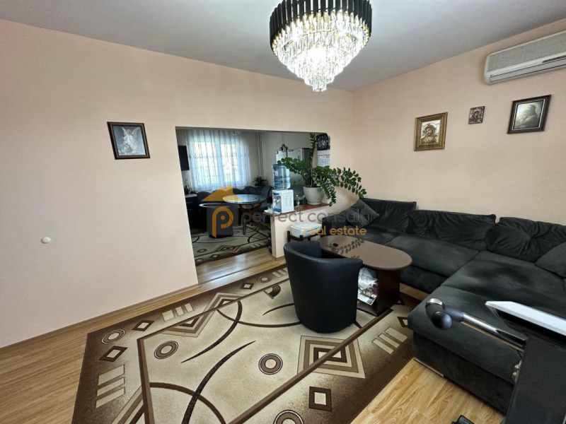 For Sale  2 bedroom Plovdiv , Trakiya , 92 sq.m | 57467874 - image [2]