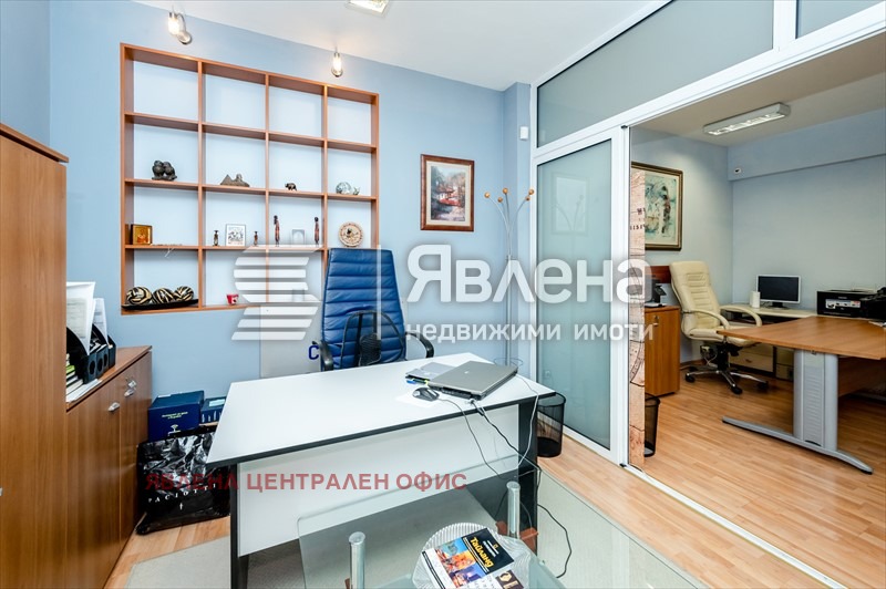 Продава ОФИС, гр. София, Център