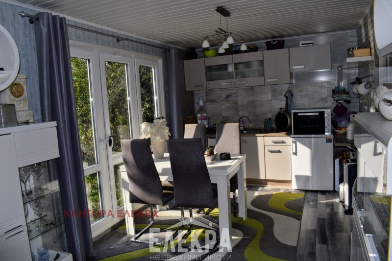 In vendita  Casa regione Varna , Sadovo , 300 mq | 80548191 - Immagine [3]