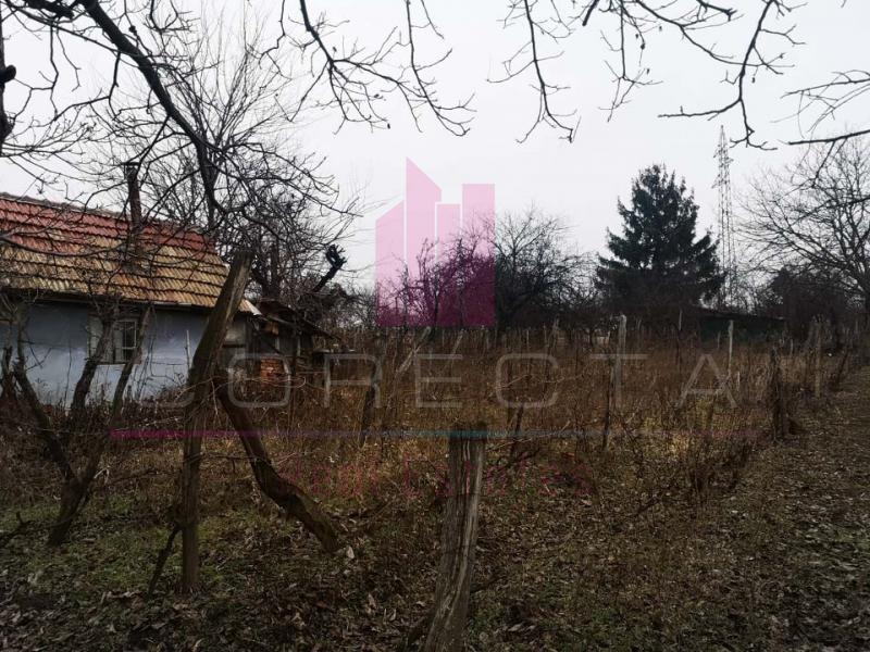 Продава ВИЛА, гр. Русе, в.з. Левента