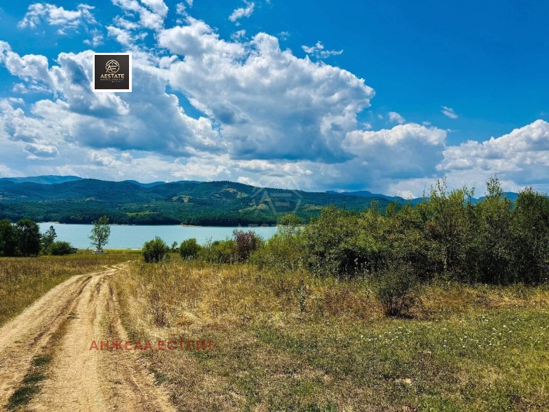 Продава  Земеделска земя област Ловеч , с. Голяма Желязна , 1329 дка | 15988901 - изображение [2]