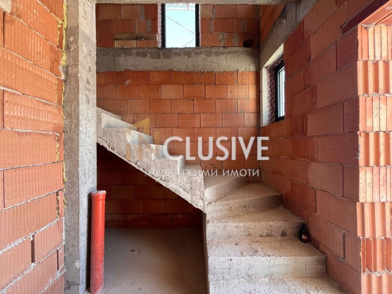 In vendita  Casa Varna , Pristanishte Varna , 270 mq | 32352677 - Immagine [10]