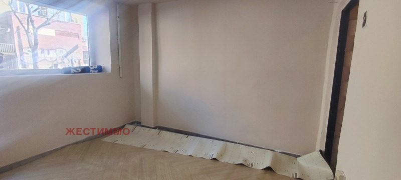 Продава МАГАЗИН, гр. Варна, Център, снимка 3 - Магазини - 53576900