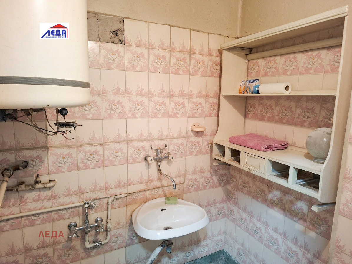 Продава 1-СТАЕН, гр. Плевен, Сторгозия, снимка 10 - Апартаменти - 53972627