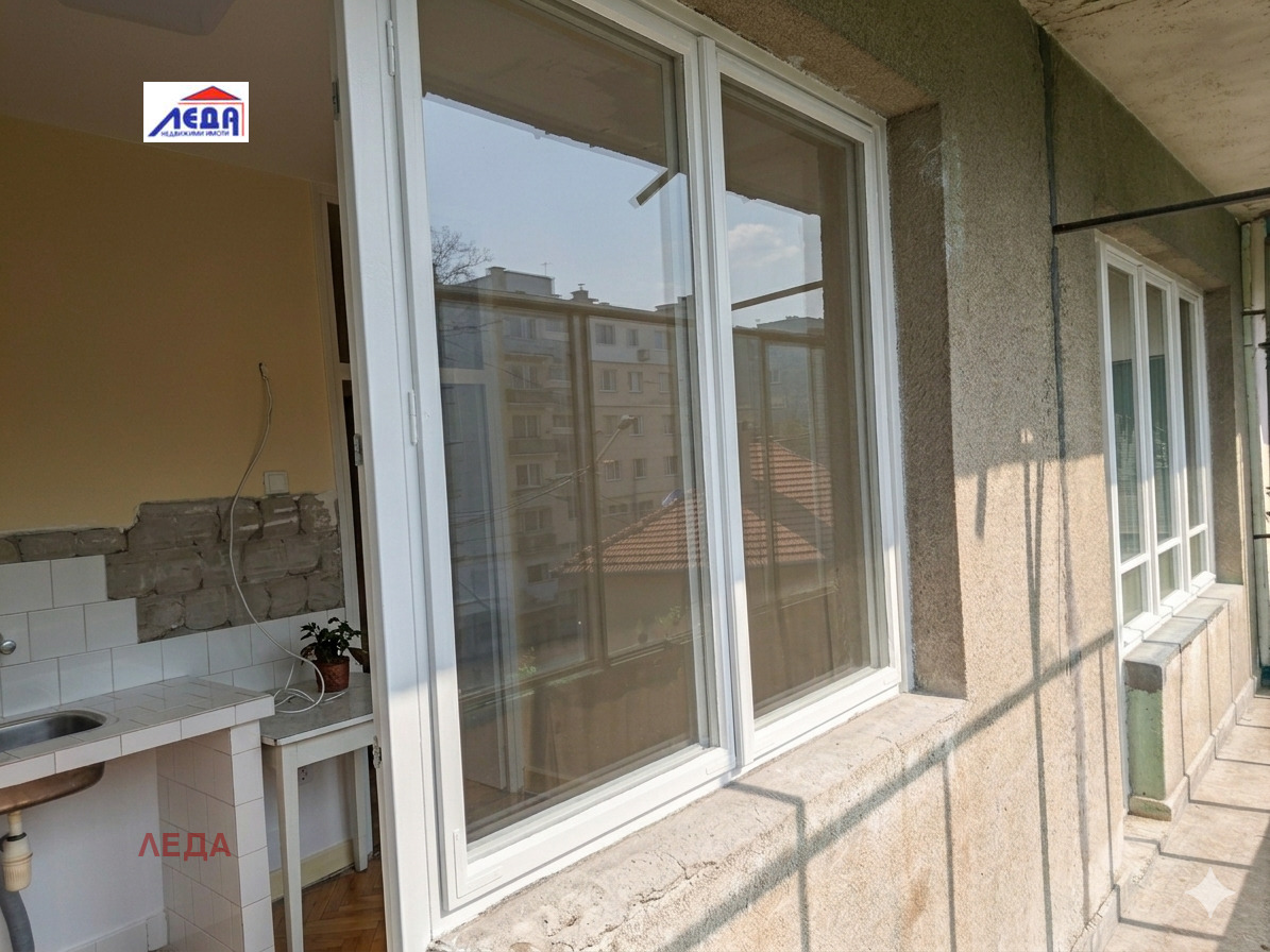 Продава 1-СТАЕН, гр. Плевен, Сторгозия, снимка 8 - Апартаменти - 53972627