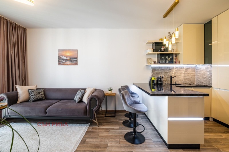 Продава 1-СТАЕН, гр. Варна, к.к. Св.Св. Константин и Елена, снимка 3 - Апартаменти - 53200897