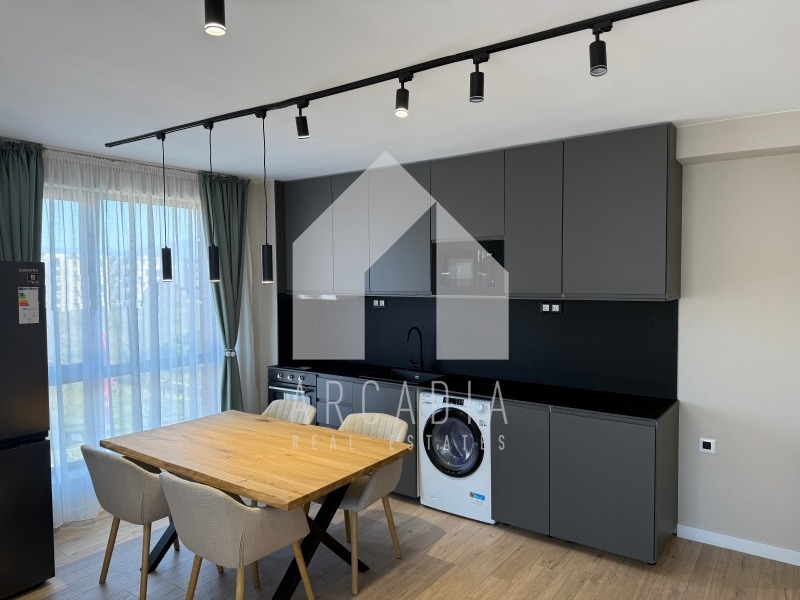 Продава 2-СТАЕН, гр. Пловдив, Остромила, снимка 2 - Апартаменти - 53794202