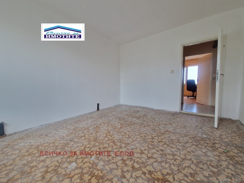 De vânzare  2 dormitoare Ruse , Ciarodeica - Iug , 82 mp | 77643136 - imagine [4]