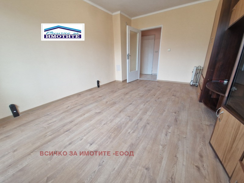 À venda  2 quartos Ruse , Tcharodeika - Iug , 82 m² | 77643136 - imagem [3]