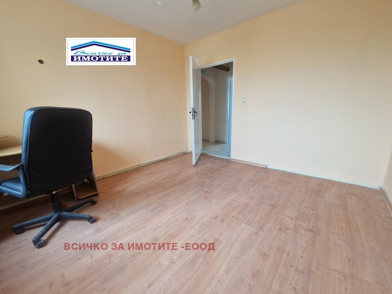 De vânzare  2 dormitoare Ruse , Ciarodeica - Iug , 82 mp | 77643136 - imagine [9]