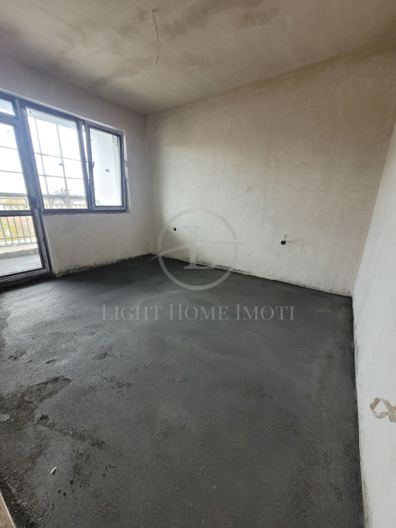 Продава 3-СТАЕН, гр. Пловдив, Остромила, снимка 2 - Апартаменти - 52384286