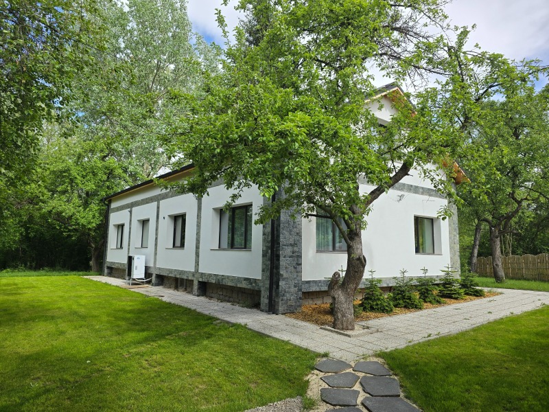 Продава КЪЩА в град София, Витоша - 320 кв.м / 484 800 € » 948 186.38 лв.