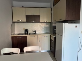 1 quarto k.k. Slantchev briag, região Burgas 1