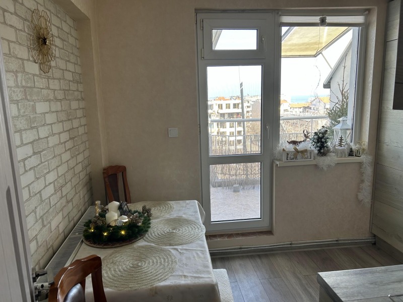 Продава  3-стаен град Бургас , Лазур , 61 кв.м | 38990570 - изображение [12]