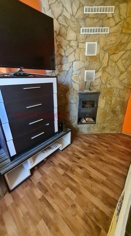 Продава 3-СТАЕН, гр. Русе, Възраждане, снимка 2 - Апартаменти - 55055779