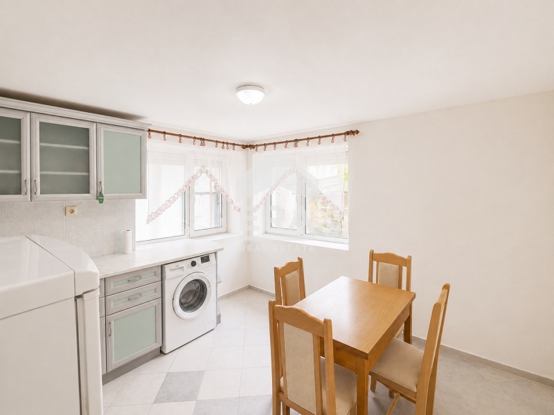 Продава ЕТАЖ ОТ КЪЩА, гр. Варна, Галата, снимка 3 - Етаж от къща - 55746957