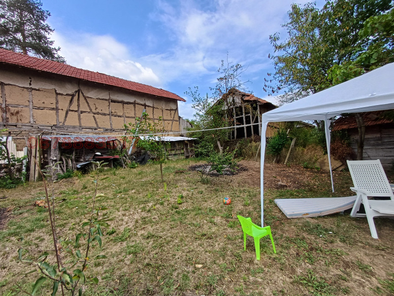 Продава КЪЩА, с. Голец, област Ловеч, снимка 5 - Къщи - 52778928