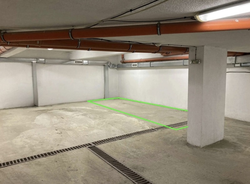 Til salg  Parkeringsplads Varna , Konfuto , 14 kvm | 89249791