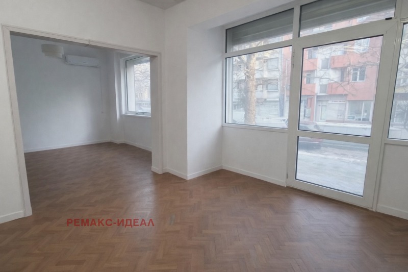 Продава 3-СТАЕН в град Варна, Колхозен пазар - 91 кв.м / 159 900 € » 312 737.22 лв., РЕМАКС-ИДЕАЛ