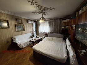 2 Schlafzimmer Hristo Botew, Widin 4