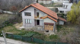 Къща град Варна, м-т Боровец - юг