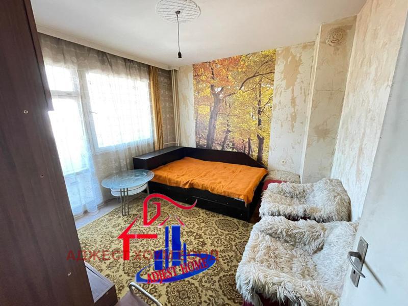 Продава 4-СТАЕН, гр. Шумен, Еверест, снимка 2 - Апартаменти - 55591710