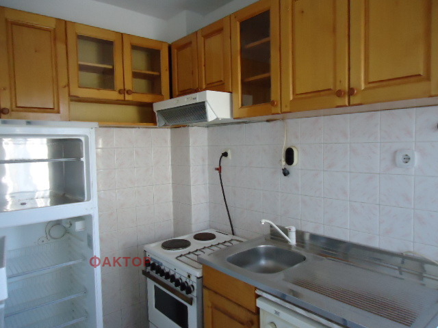 Продава  3-стаен град Пловдив , Изгрев , 110 кв.м | 37005181 - изображение [2]