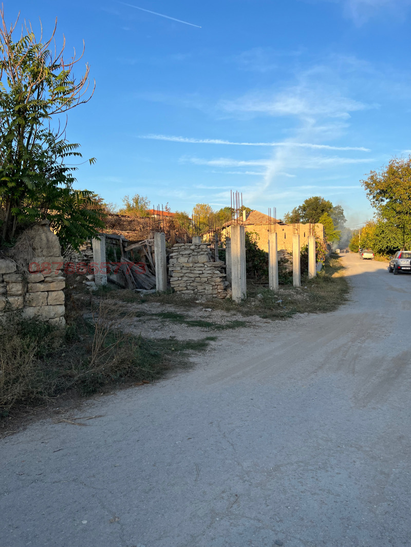 Продава ПАРЦЕЛ, с. Съединение, област Търговище