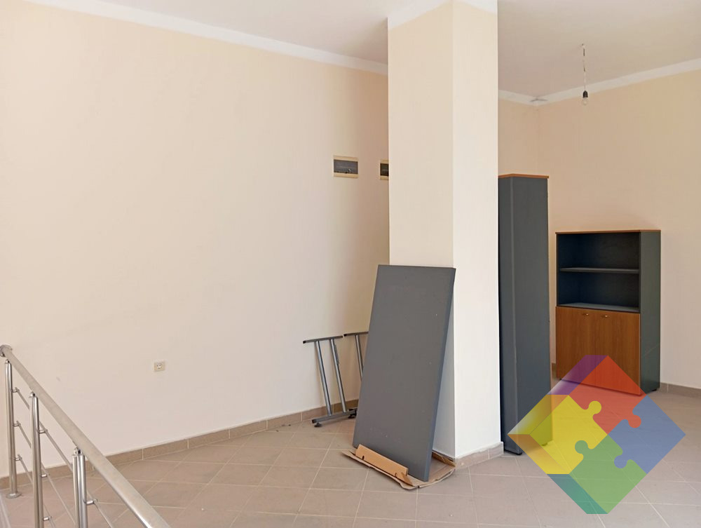 Продава МАГАЗИН, гр. Варна, Операта, снимка 5 - Магазини - 54777826