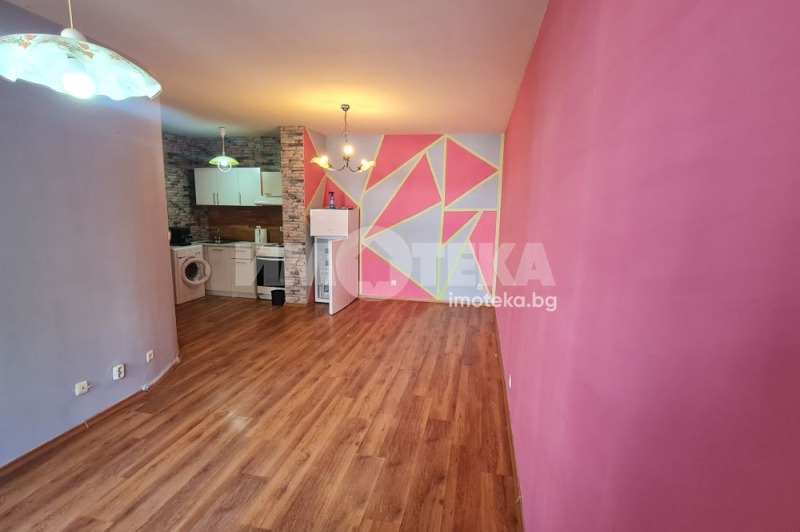 Til salgs  Studio Sofia , Nadesjda 3 , 45 kvm | 78996836