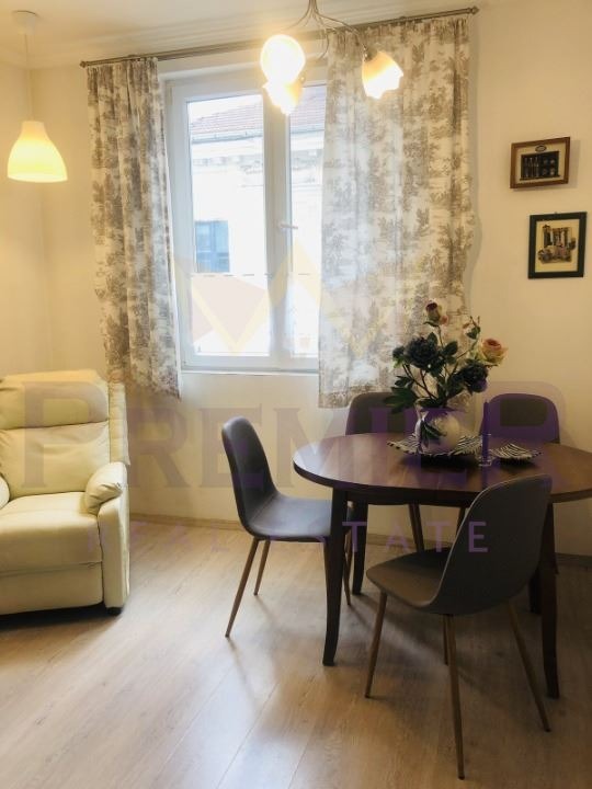 En venta  2 dormitorios Sofia , Tsentar , 50 metros cuadrados | 42472432