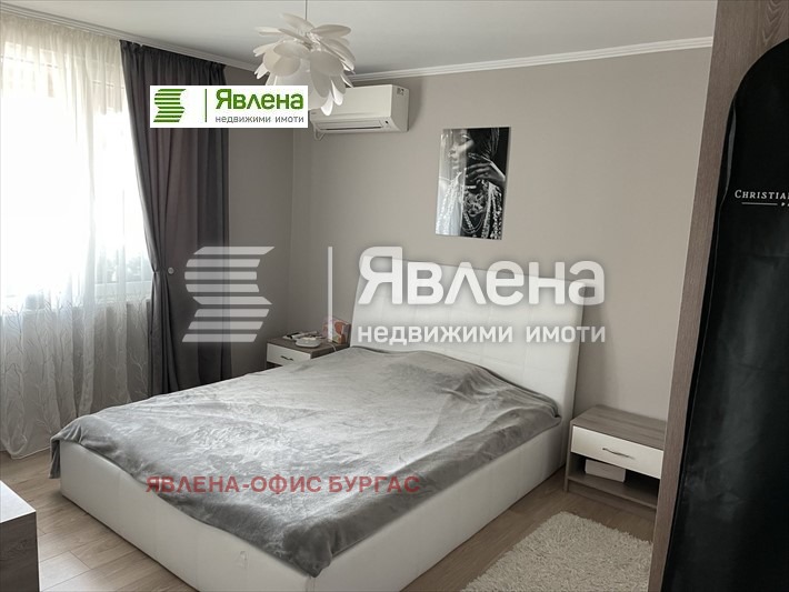 Продава МНОГОСТАЕН, гр. Бургас, Възраждане, снимка 2 - Aпартаменти - 47962109