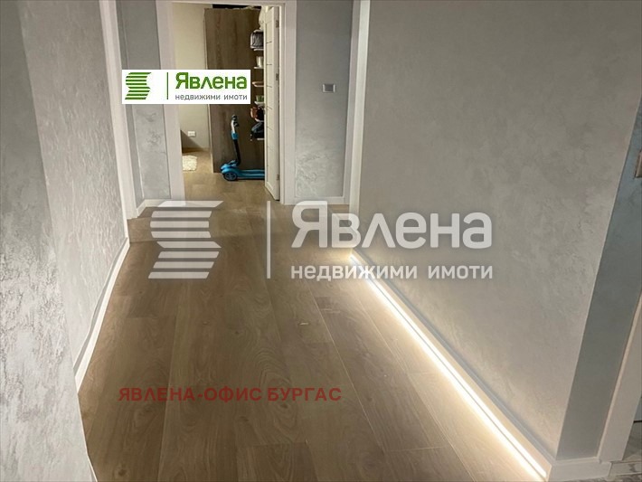 Продава МНОГОСТАЕН, гр. Бургас, Възраждане, снимка 3 - Aпартаменти - 47962109