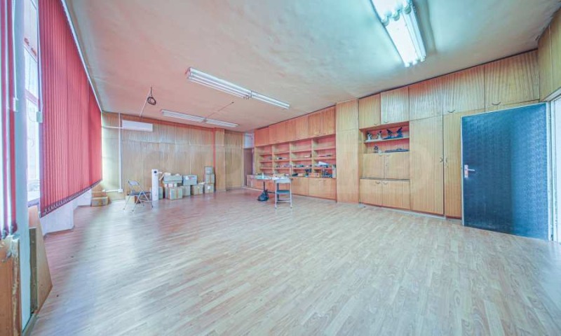 Te koop  Kantoor Sofia , Moderno predgradie , 850 m² | 46555867 - afbeelding [15]