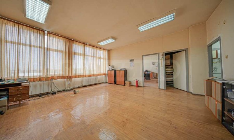 Te koop  Kantoor Sofia , Moderno predgradie , 850 m² | 46555867 - afbeelding [2]