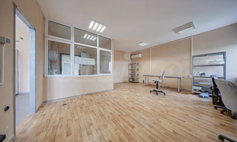 Te koop  Kantoor Sofia , Moderno predgradie , 850 m² | 46555867 - afbeelding [9]