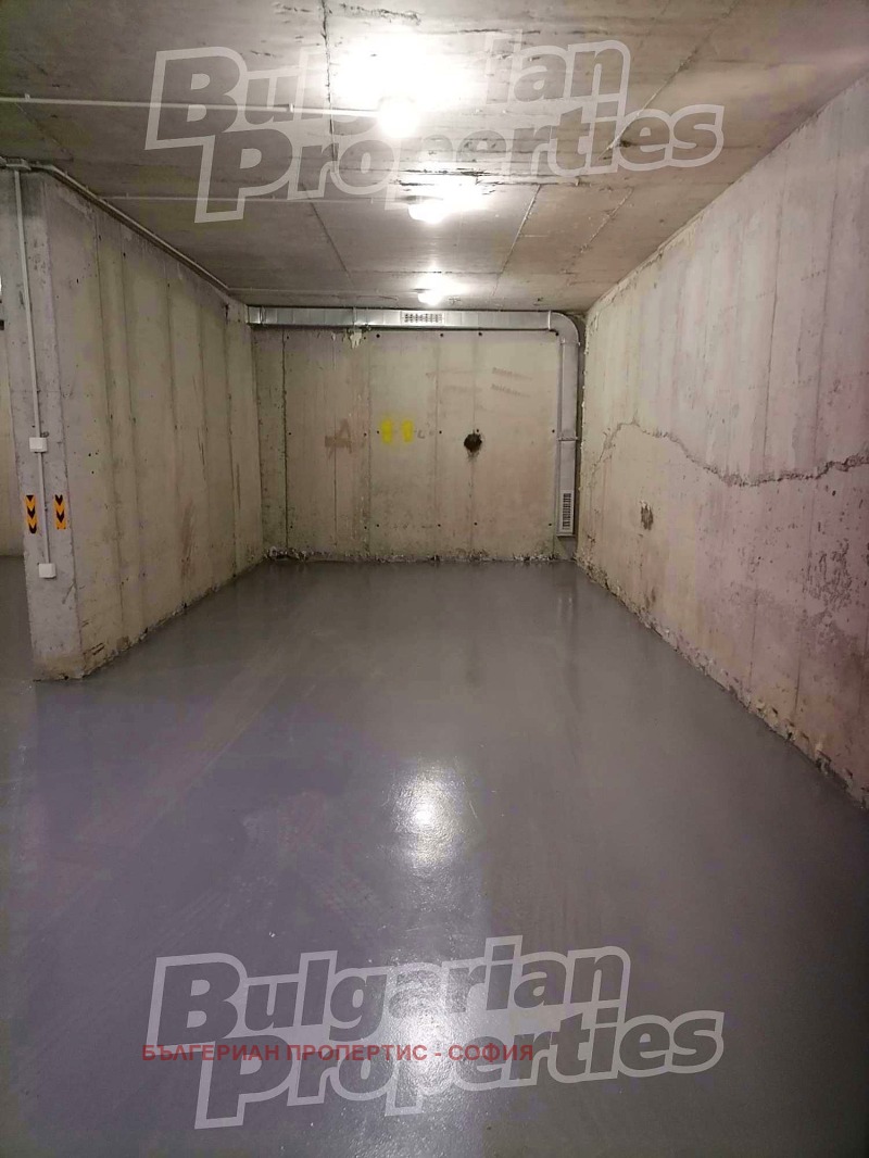 Продава ГАРАЖ, ПАРКОМЯСТО, гр. София, Люлин - център, снимка 7 - Гаражи и паркоместа - 52451426